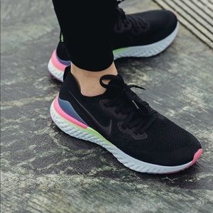 Nike Epic react shows size 7